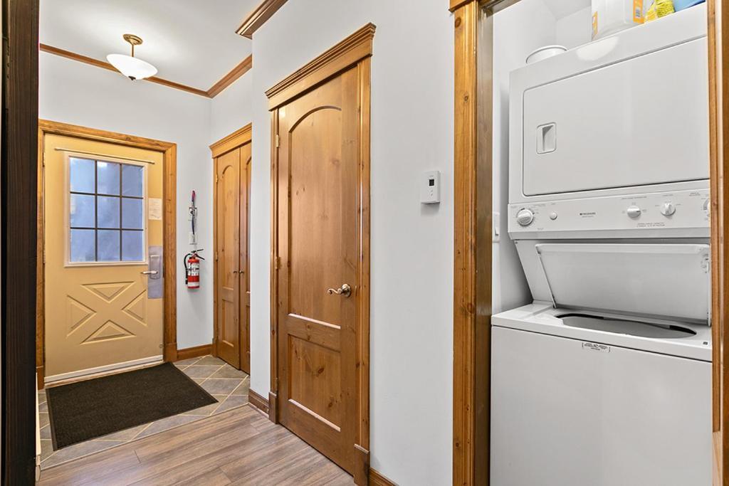 Le Manoir 106-7 By Escapades Tremblant Appartement Mont-Tremblant Buitenkant foto